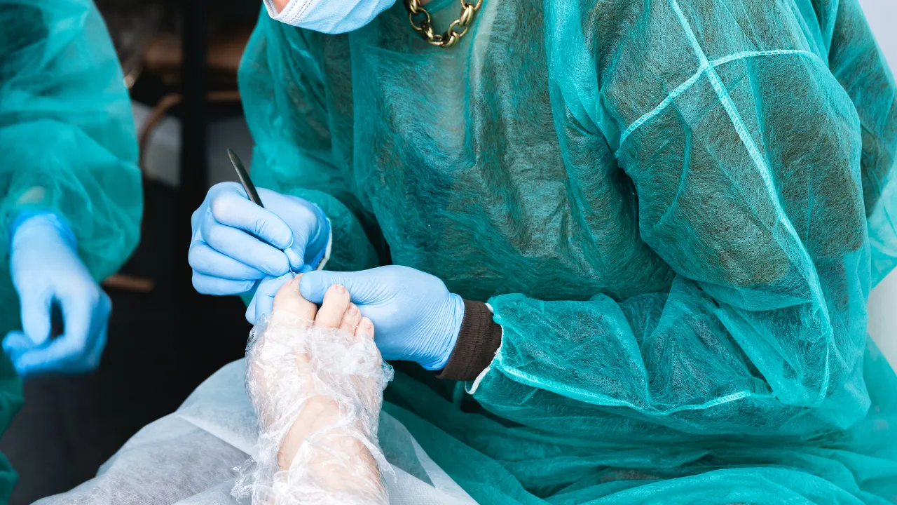 pedicure profissional em Alvor cuidado das unhas dos pés